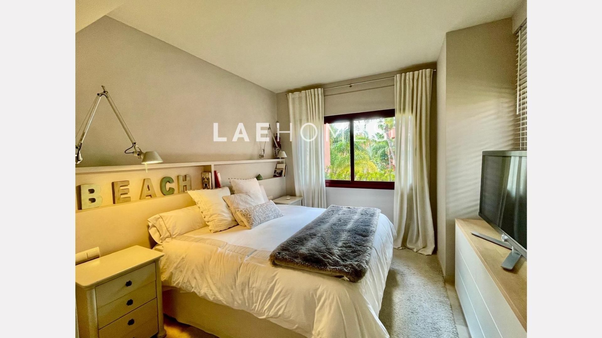 Habitación de Piso de alquiler en Marbella con Aire acondicionado, Calefacción y Jardín privado