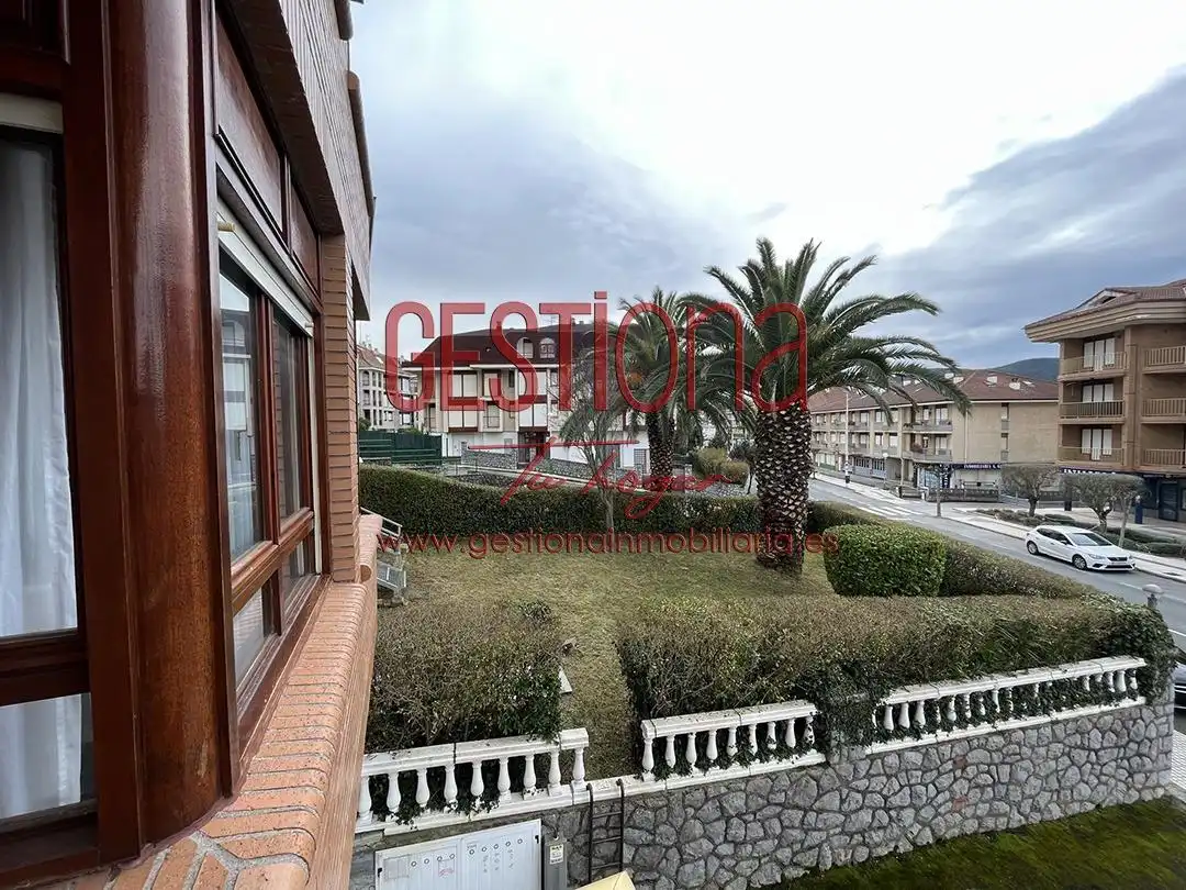 Vista exterior de Planta baixa en venda en Noja amb Calefacció, Jardí privat i Terrassa