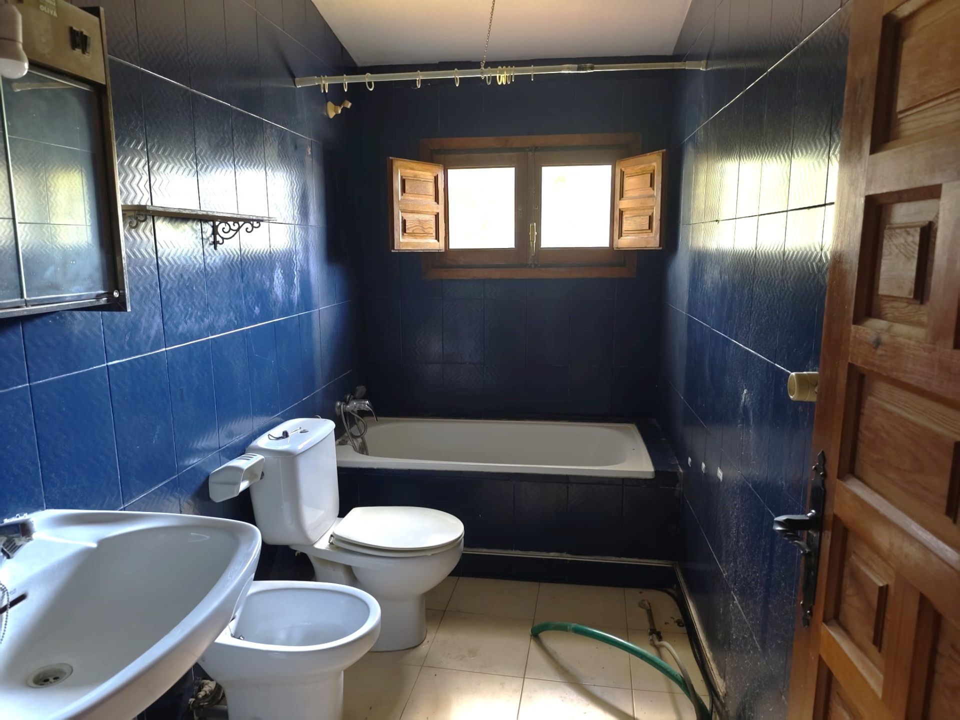 Bathroom of House or chalet for sale in Pontons  with Private garden, Terrace and Oven