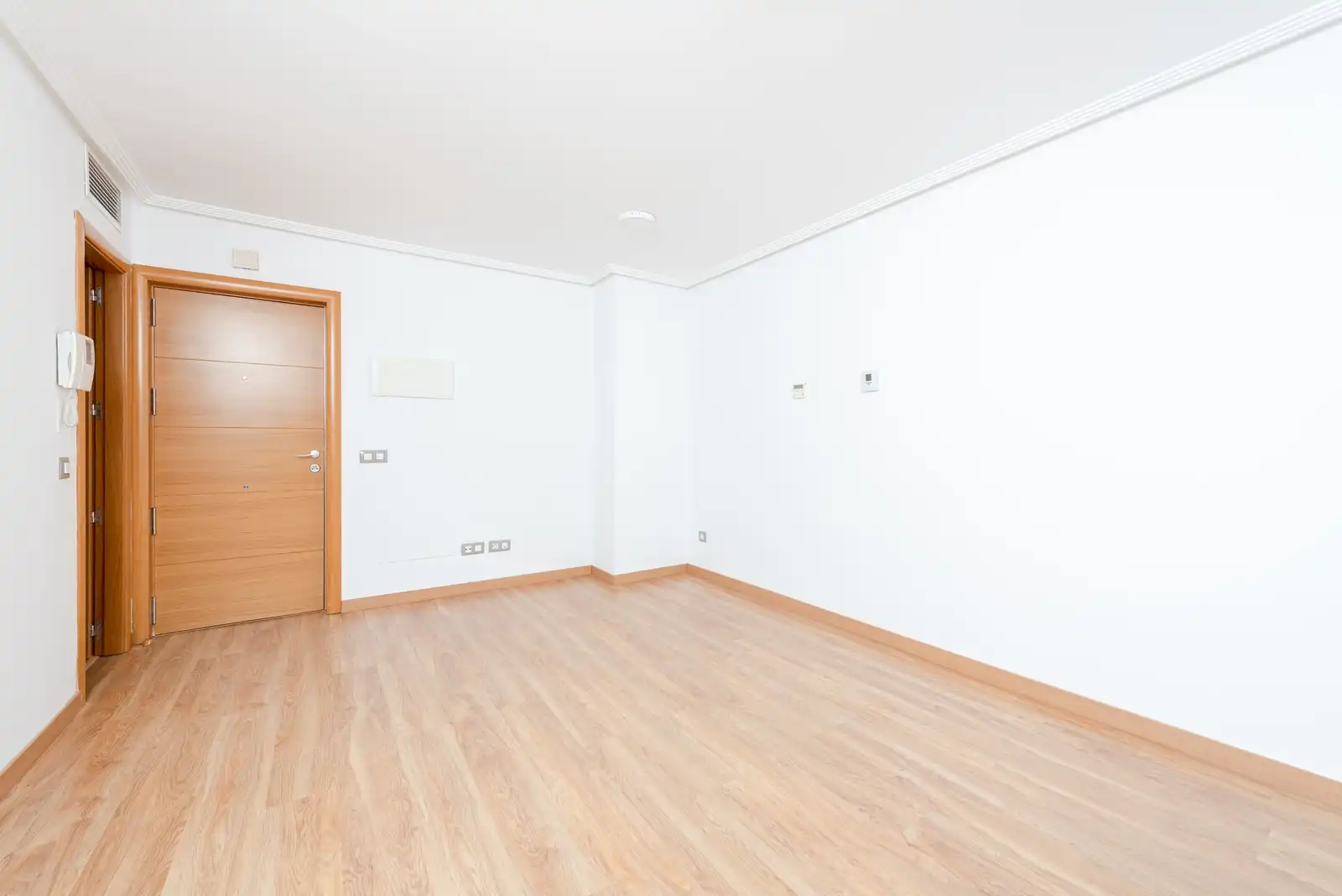 Estudio en venta en Madrid con Trastero