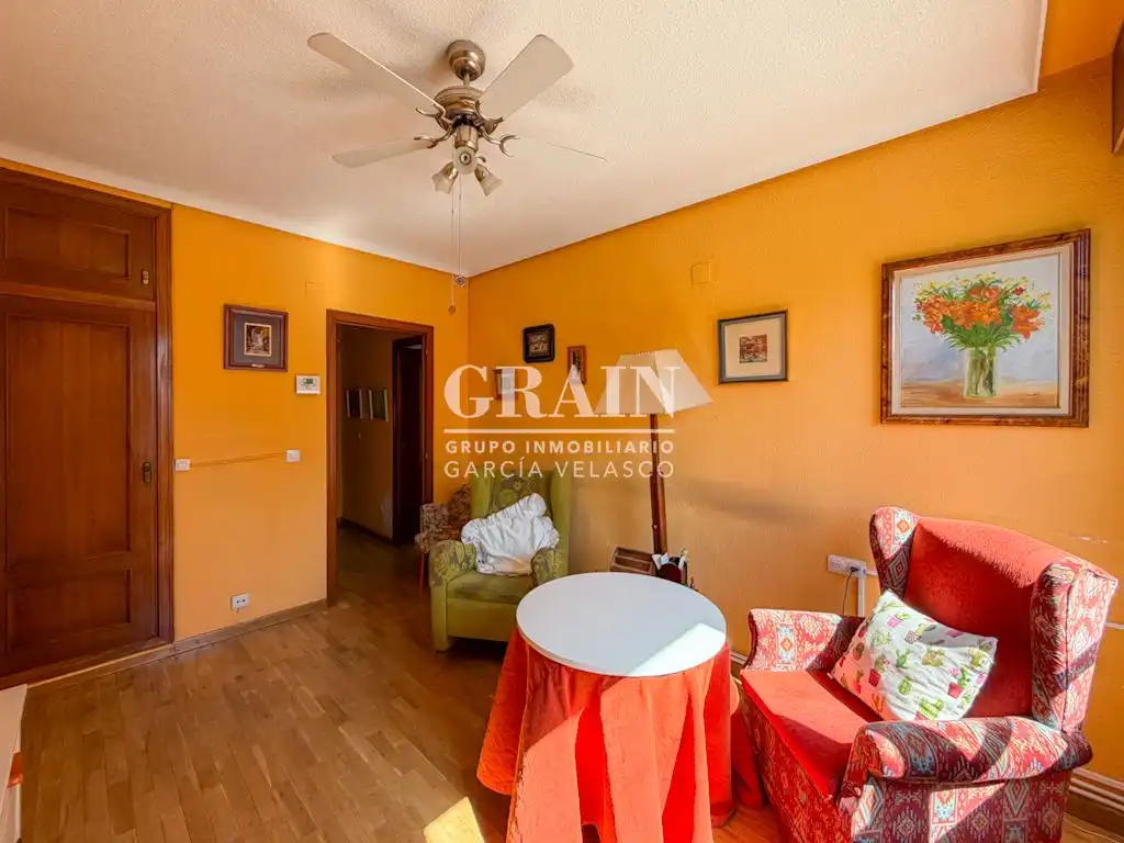 Sala de estar de Piso en venta en Albacete con Calefacción y Parquet