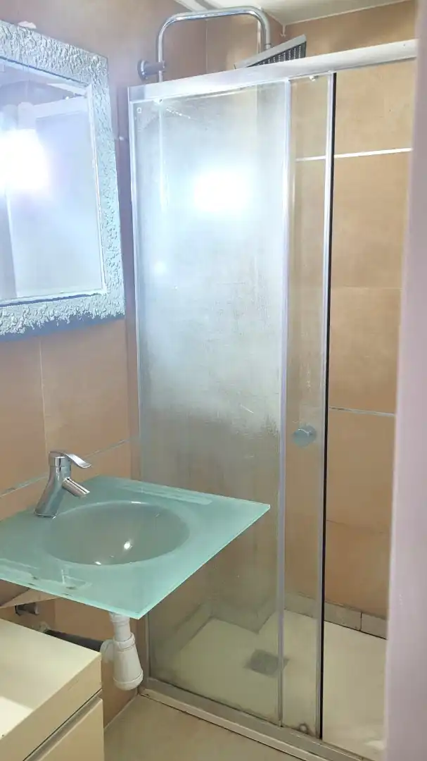 Baño de Piso en venta en Palamós con Aire acondicionado, Calefacción y Jardín privado
