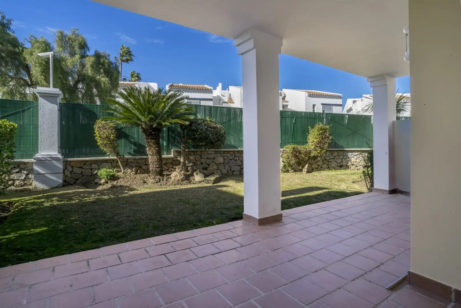 Jardín de Planta baja en venta en Marbella con Jardín privado, Terraza y Piscina