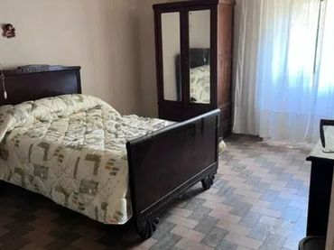 Adossat en venda a Oña