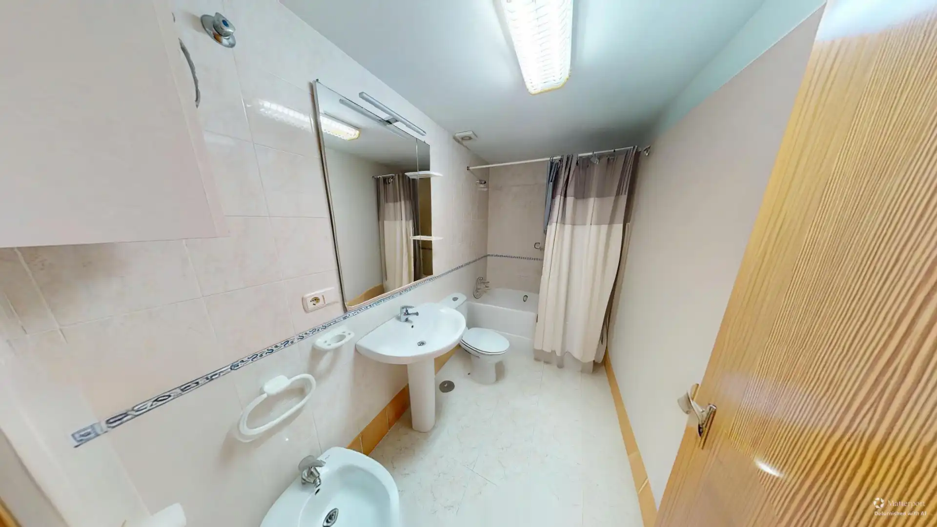 Baño de Dúplex en venta en L'Alfàs del Pi con Aire acondicionado, Calefacción y Jardín privado