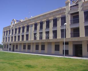 Außenansicht von Wohnung miete in Santa Marta de Tormes mit Heizung und Möbliert