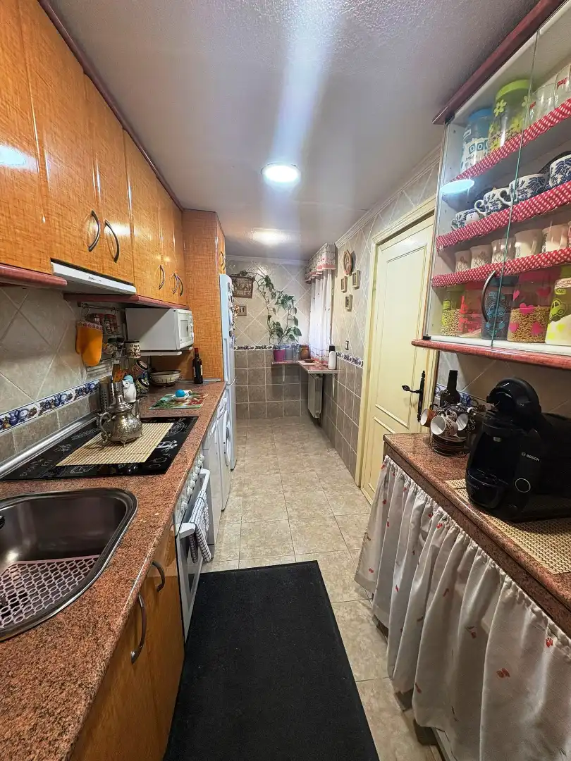 Cuina de Casa o xalet en venda en Casarrubios del Monte amb Aire condicionat, Calefacció i Jardí privat