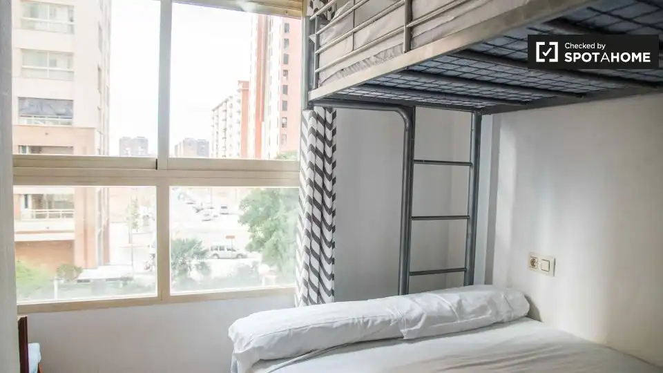 Habitació a Ciutat de les Ciències i de les Arts - Justicia