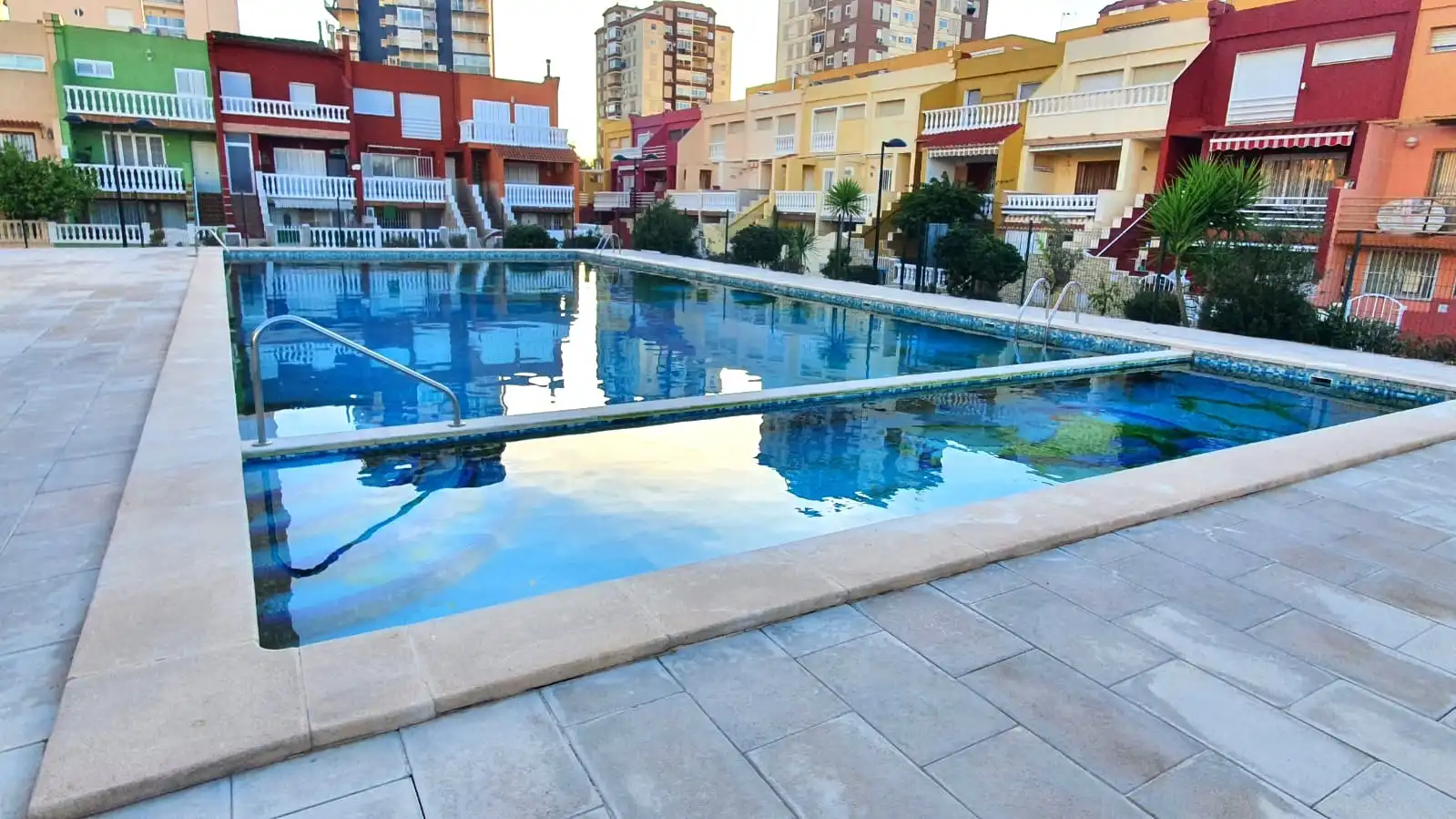 Piscina de Apartament en venda en Valencia amb Aire condicionat, Jardí privat i Terrassa