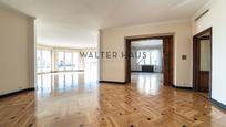 Living room of Flat for sale in  Madrid Capital  with Air Conditioner, Heating and Terrace