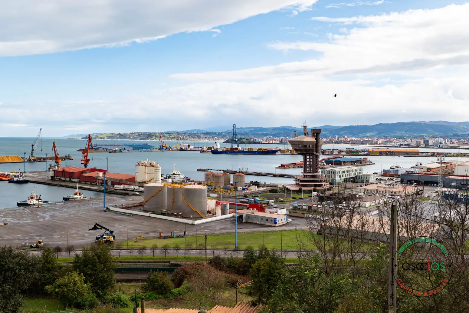 Vista exterior de Casa adosada en venta en Gijón  con Calefacción, Terraza y Trastero