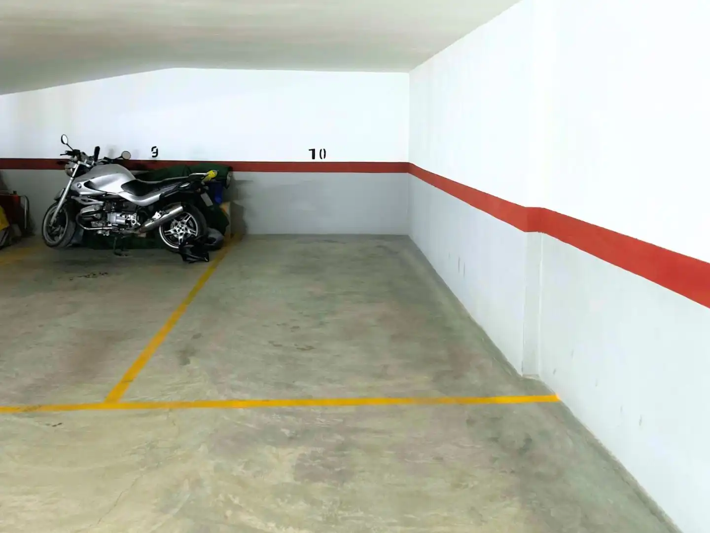 Parkplatz von Garage zum Verkauf in Ontinyent