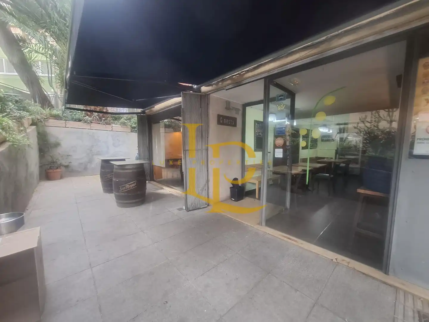 Geschaftsraum zum Verkauf in Barcelona mit Klimaanlage, Heizung und Terrasse