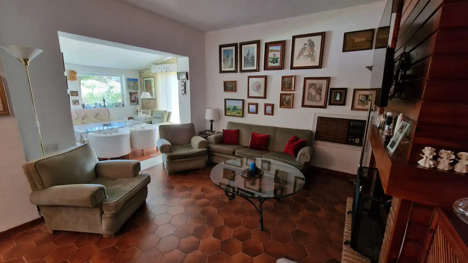 Living room of Detached homes for sale in El Puerto de Santa María  with Air Conditioner, Private garden and Storage room