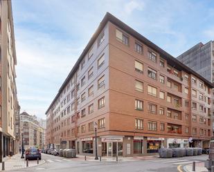 Vista exterior de Pis en venda en Gijón  amb Calefacció, Parquet i Terrassa