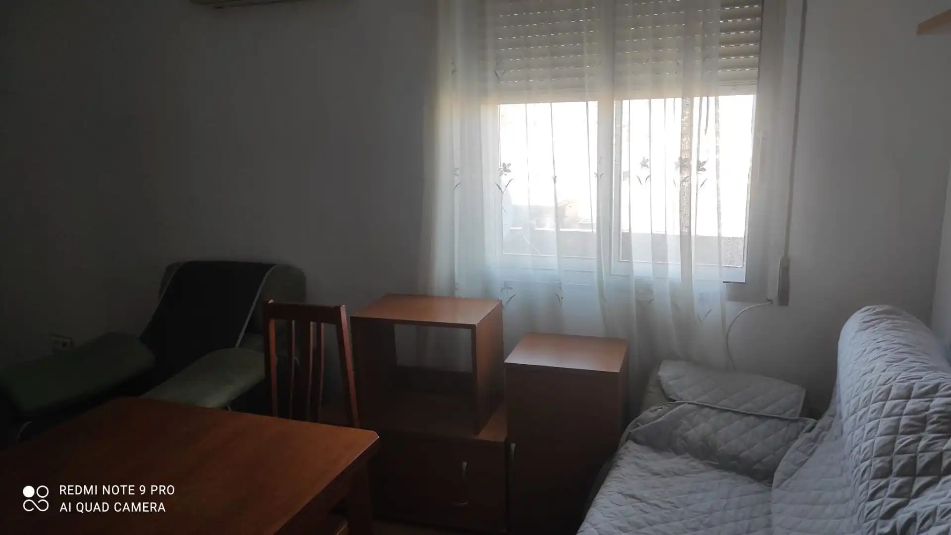 Dormitori de Apartament de lloguer en Cáceres amb Aire condicionat, Calefacció i Moblat