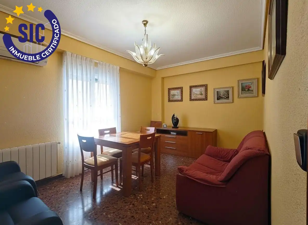 Sala d'estar de Pis en venda en Valencia amb Aire condicionat i Calefacció
