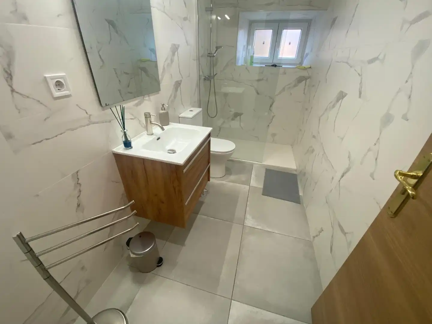 Bathroom of Detached homes for sale in Hazas de Cesto  with Heating, Private garden and Terrace