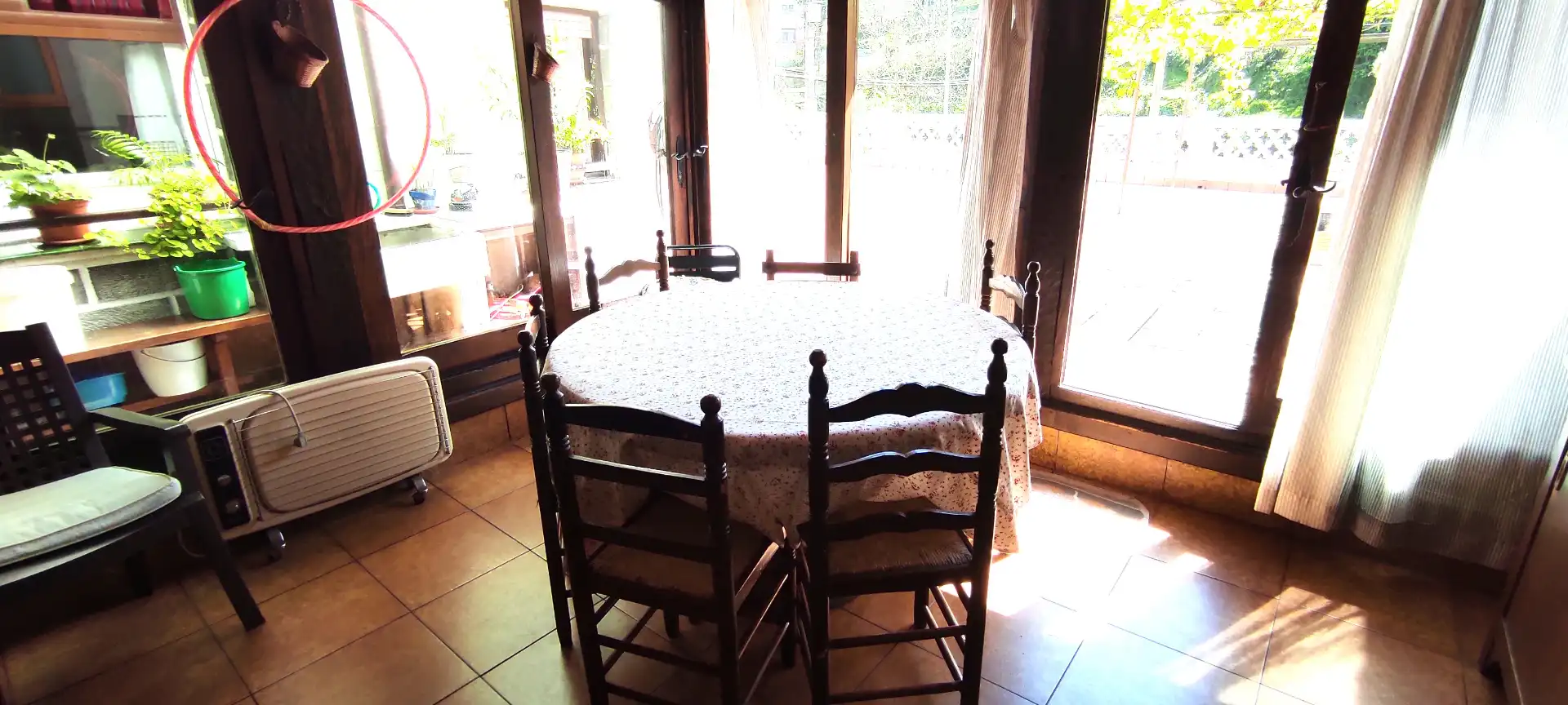 Menjador de Casa o xalet en venda en Valle de Trápaga-Trapagaran amb Calefacció, Parquet i Terrassa