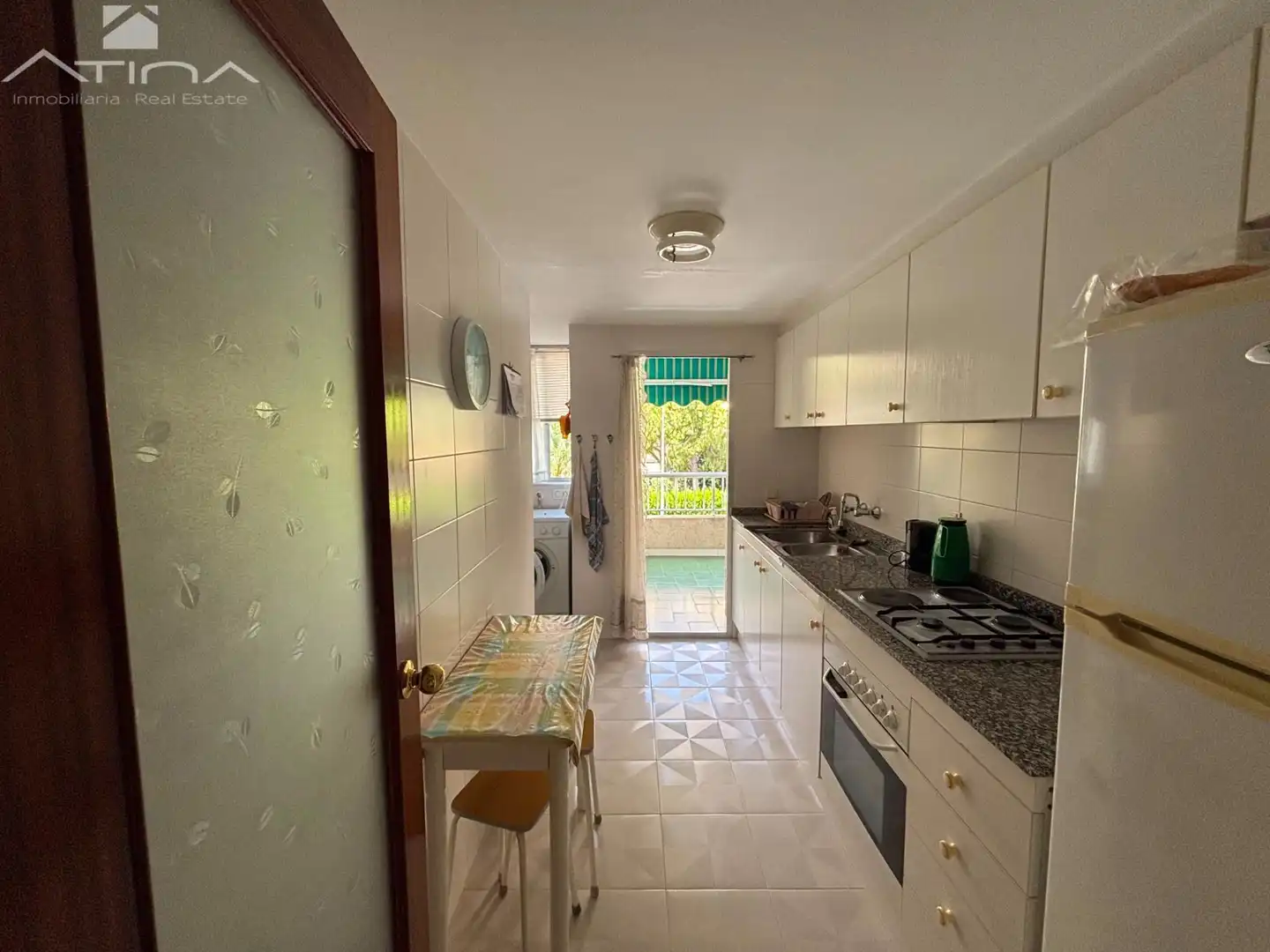 Cuina de Apartament en venda en Gandia amb Terrassa, Traster i Moblat