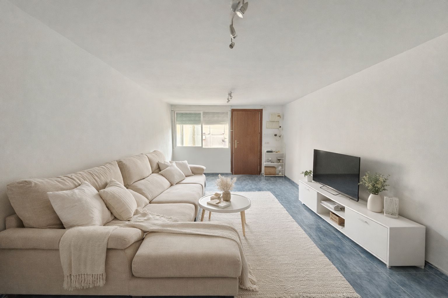 Living room of Single-family semi-detached for sale in  Madrid Capital  with Air Conditioner, Terrace and Balcony