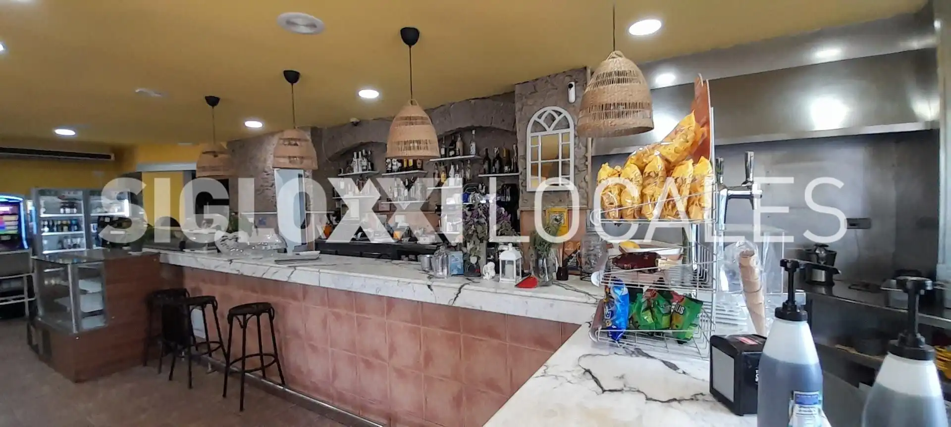 Local comercial de lloguer a APENINS, imagen 4