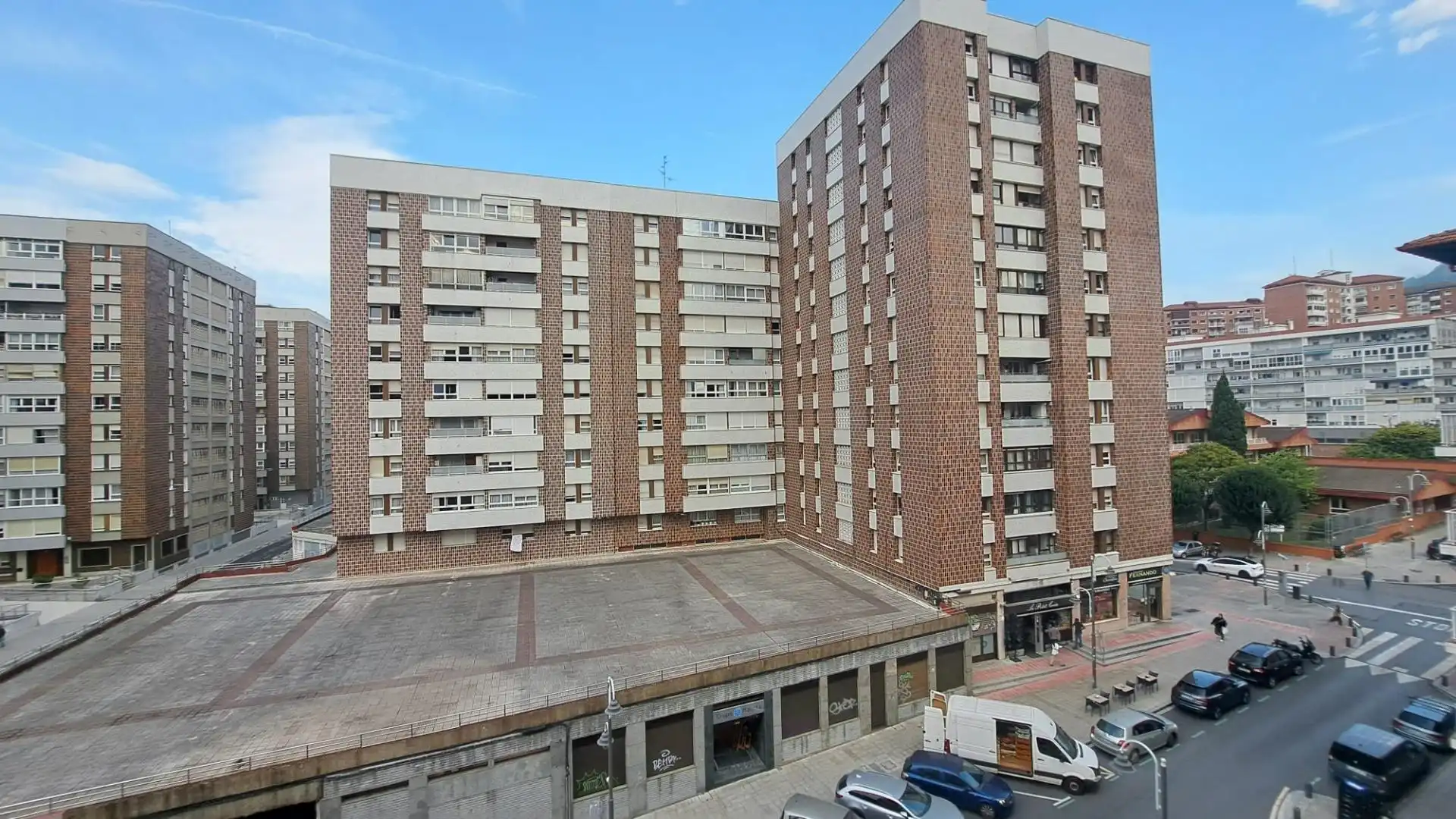Vista exterior de Pis en venda en Deusto