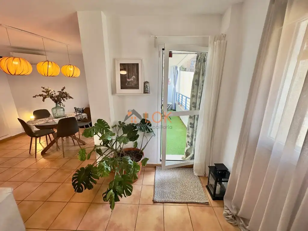 Vista exterior de Dúplex en venta en Vélez-Málaga