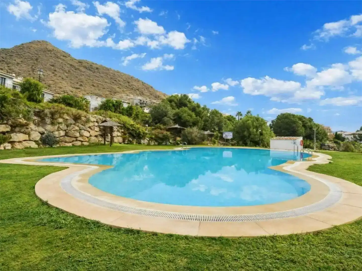 Piscina de Casa o chalet en venta en Finestrat con Aire acondicionado, Piscina y Balcón