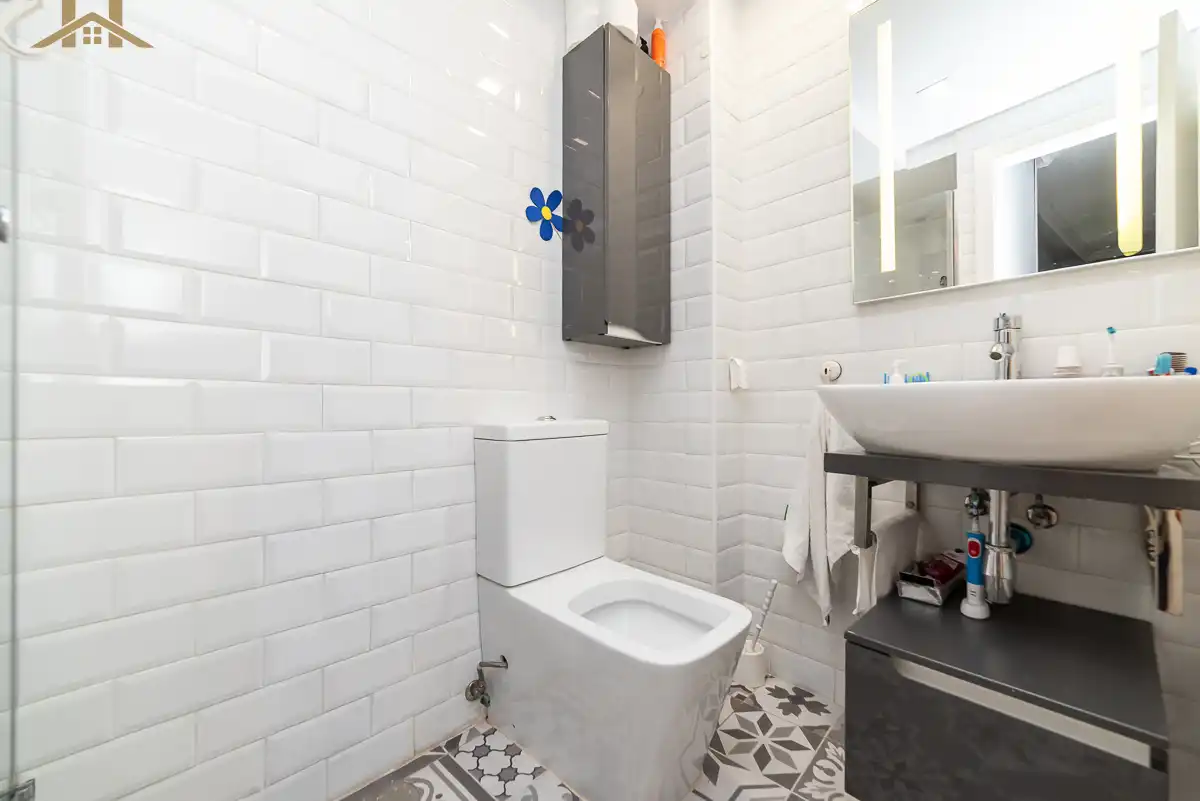 Baño de Piso en venta en Móstoles con Aire acondicionado y Calefacción
