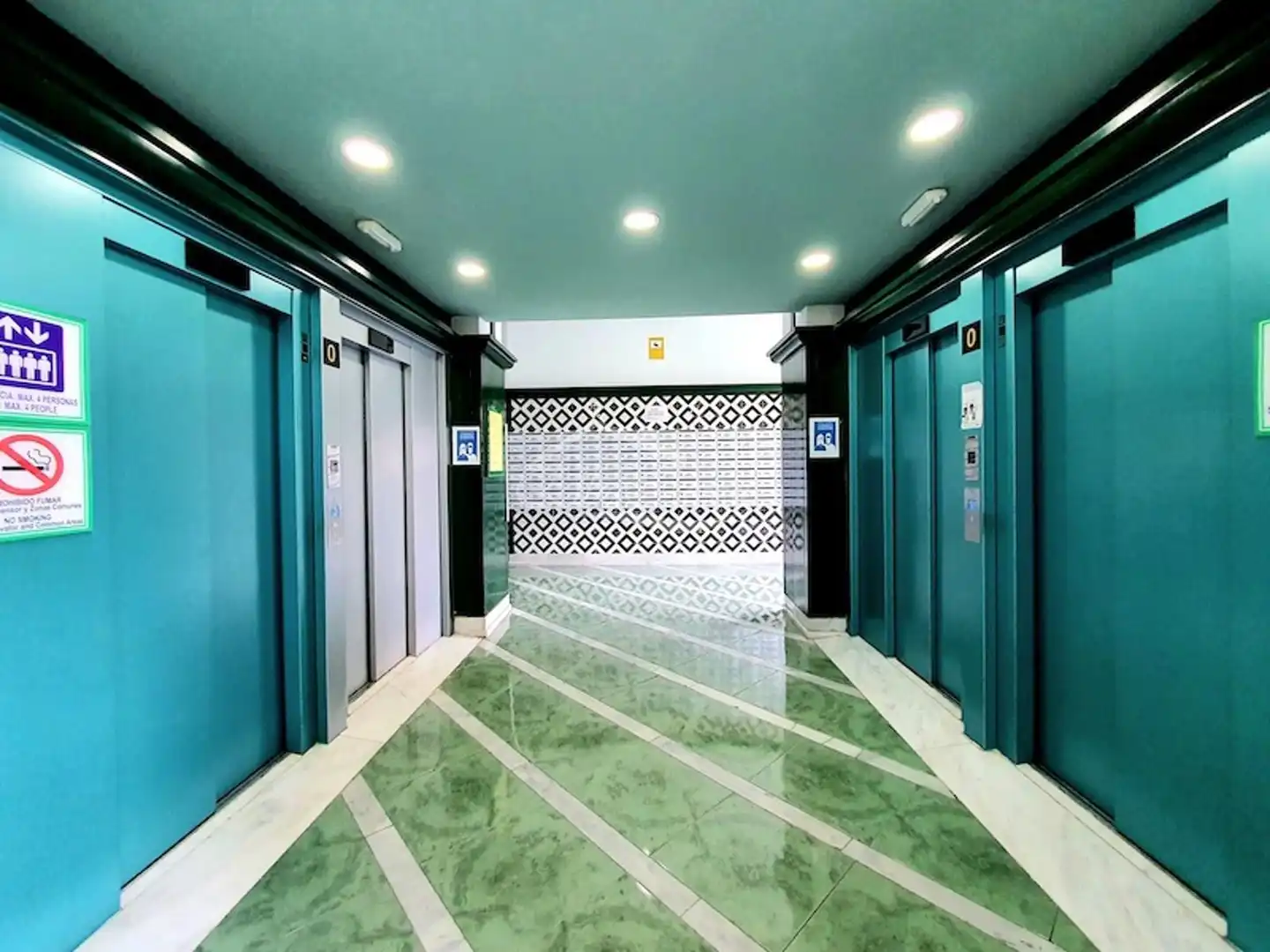 Flat for sale in Adeje  with Terrace, Swimming Pool and Furnished