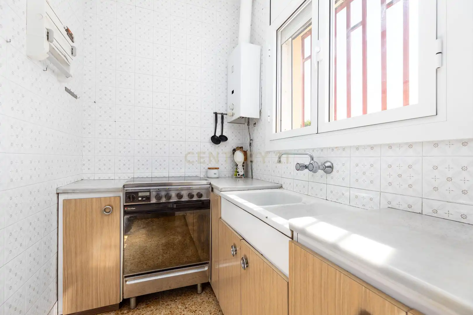 Cuina de Casa o xalet en venda en El Montmell amb Jardí privat i Traster