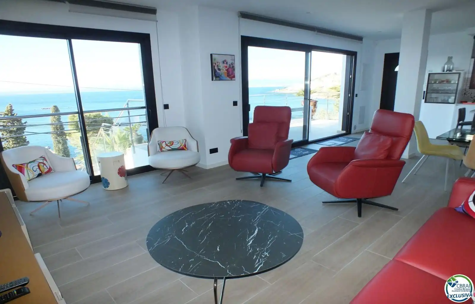 Sala d'estar de Casa o xalet en venda en Roses amb Aire condicionat, Jardí privat i Piscina