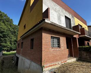 Vista exterior de Casa o xalet en venda en Gualba amb Terrassa i Balcó