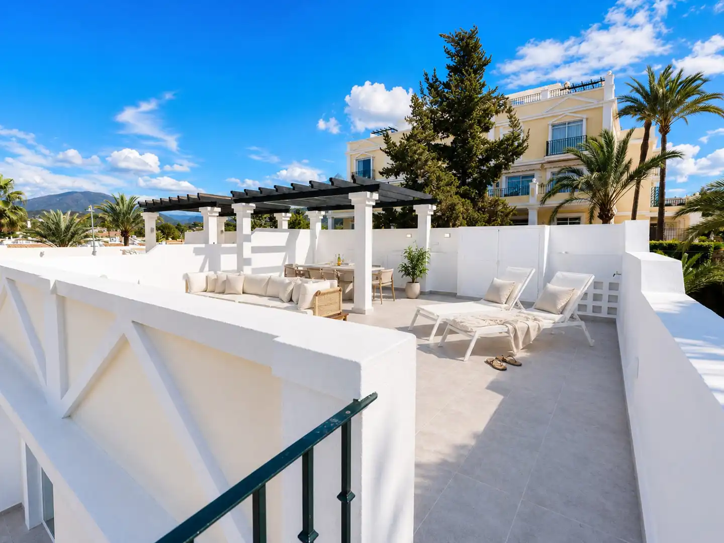 Terrassa de Àtic en venda en Marbella amb Aire condicionat, Terrassa i Piscina