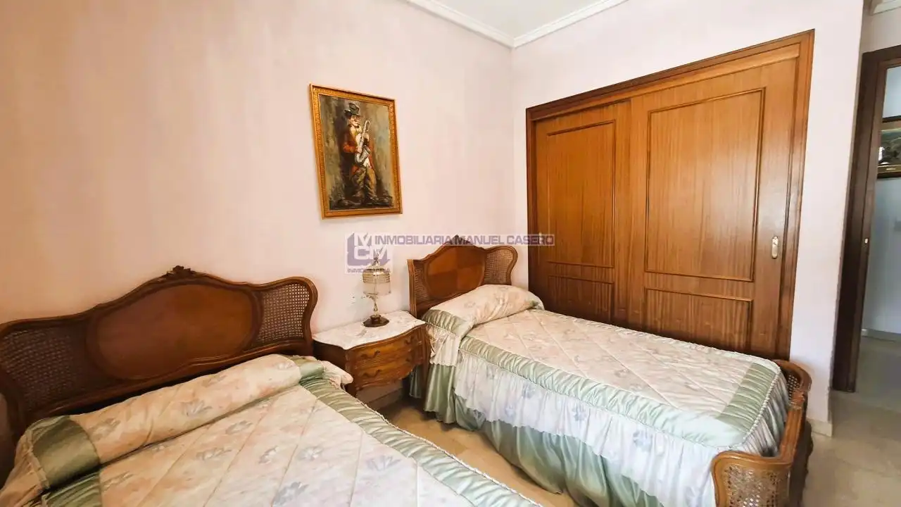 Habitación de Piso en venta en Cáceres con Calefacción y Terraza