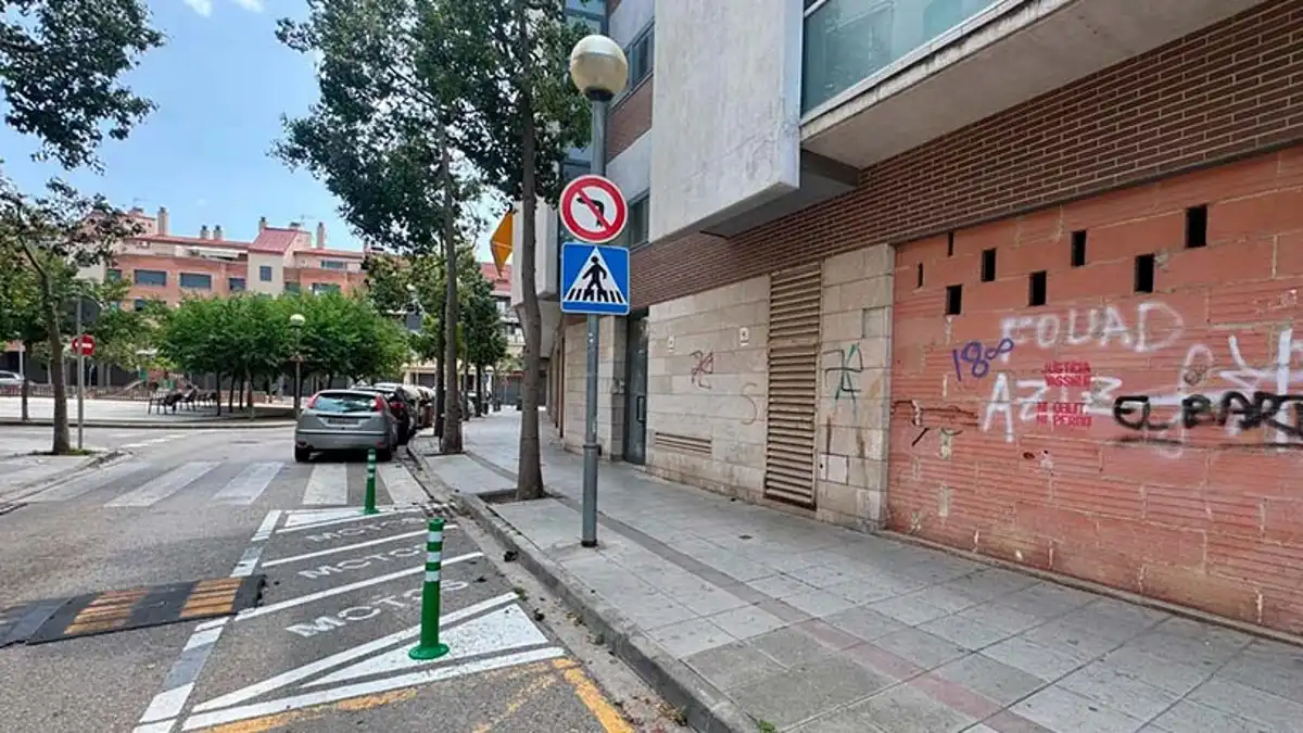 Business premises for sale in Carrer Margarida Xirgu 2, imagen 5