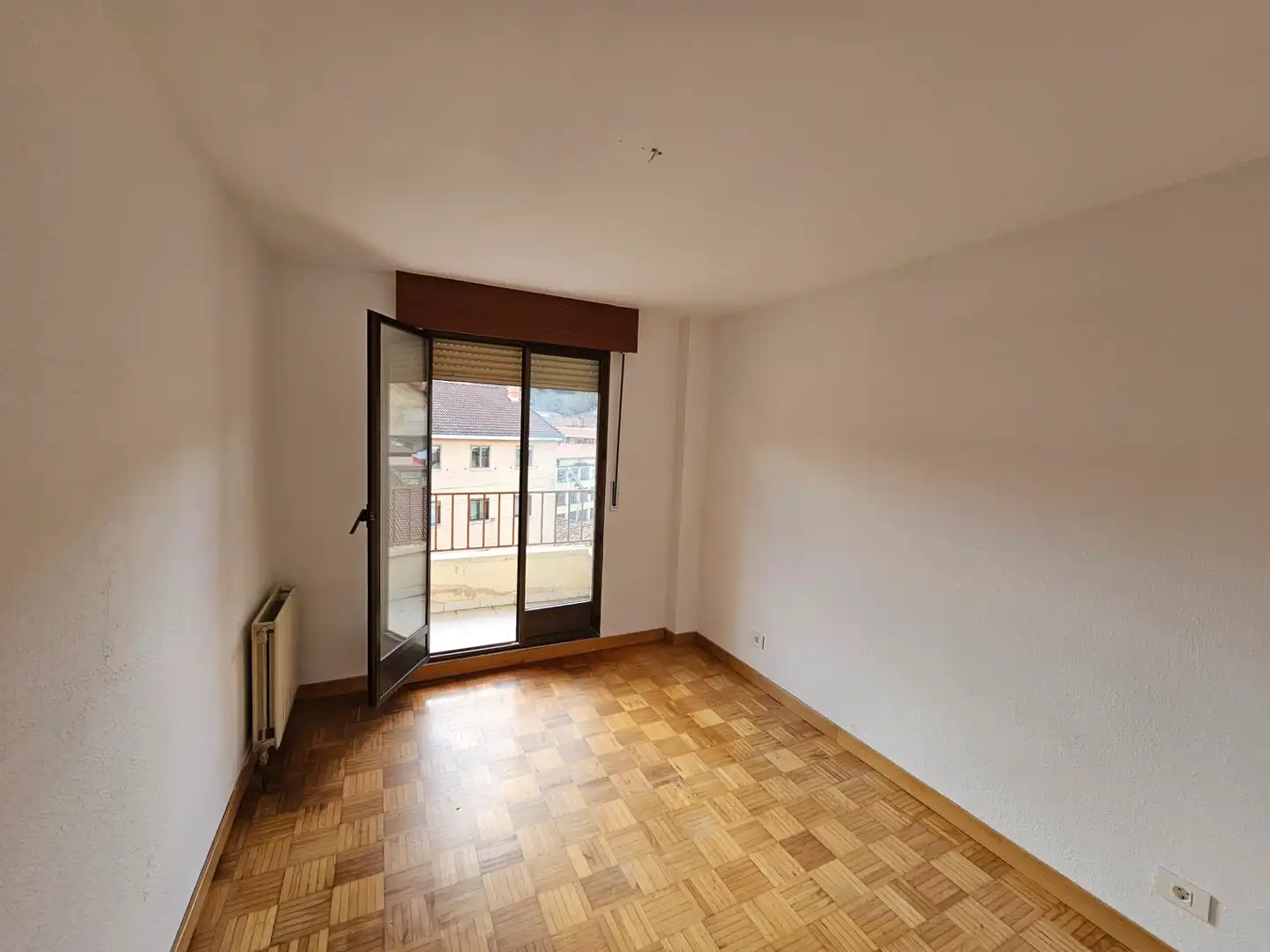 Schlafzimmer von Wohnung zum Verkauf in Pradoluengo mit Terrasse und Abstellraum