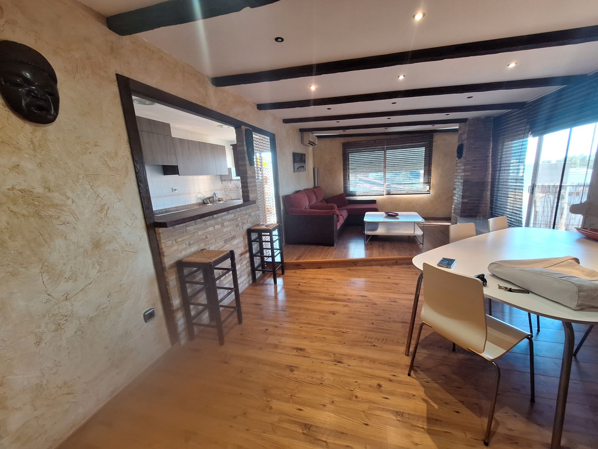 Living room of Flat for sale in Sueca  with Air Conditioner, Parquet flooring and Furnished