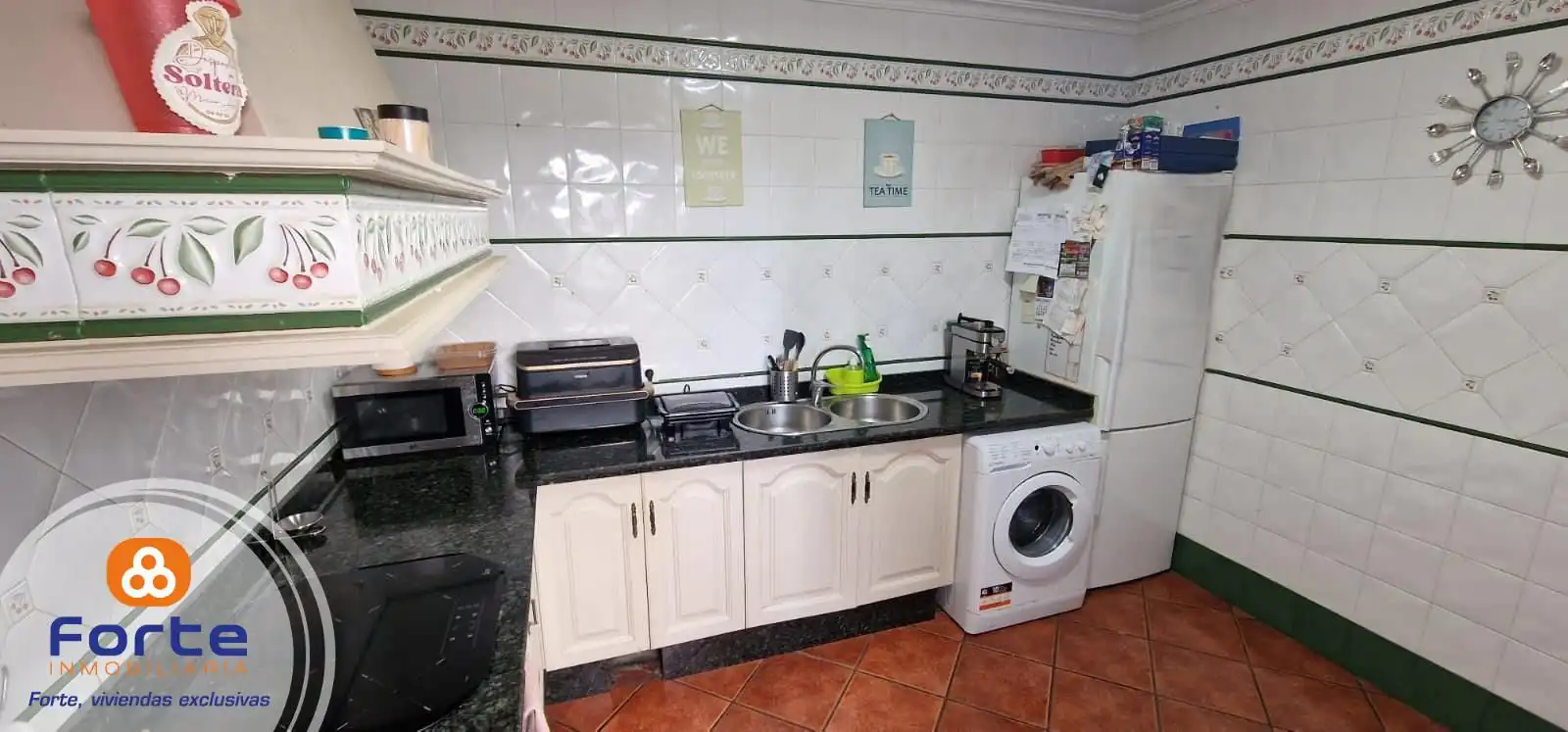 Kitchen of Flat for sale in Córdoba  with Air Conditioner
