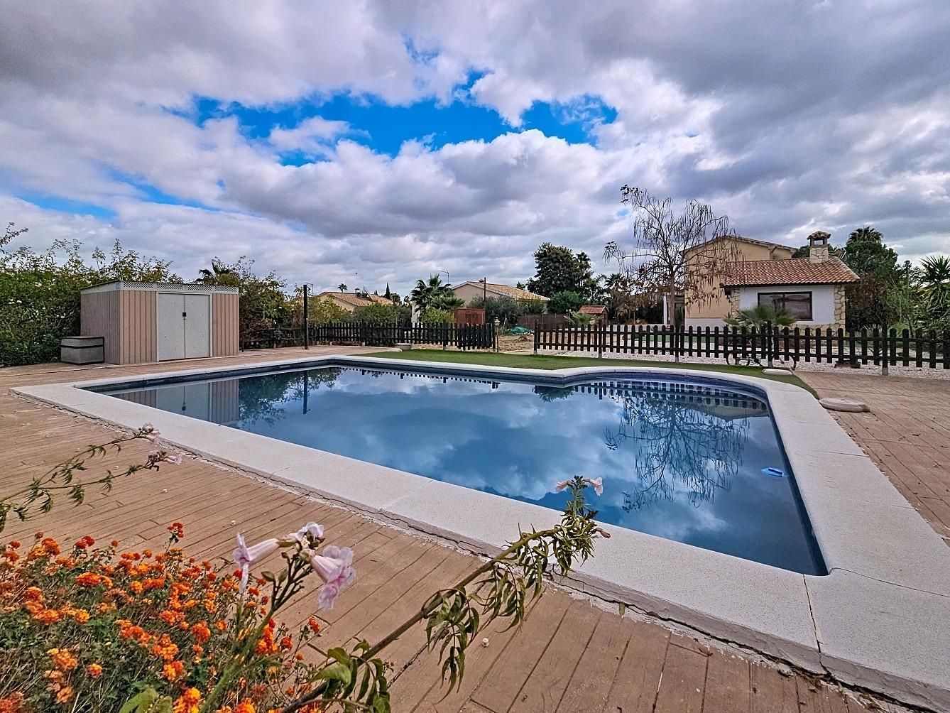 Piscina de Casa o chalet en venta en La Carlota con Aire acondicionado, Jardín privado y Terraza