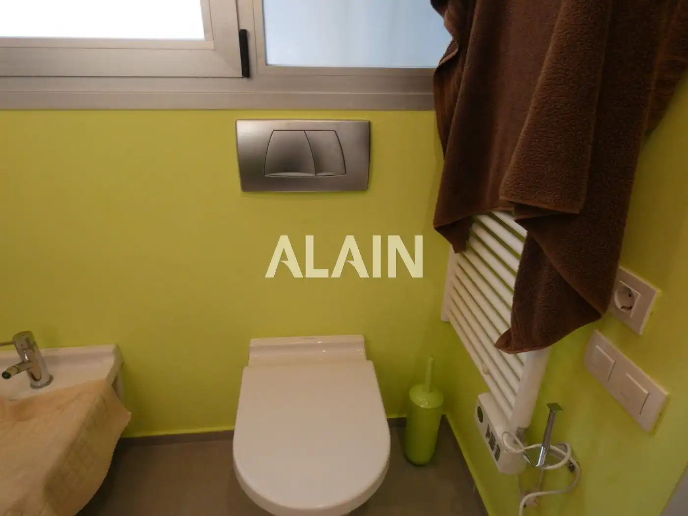 Bany de Pis en venda en Valencia amb Aire condicionat, Parquet i Balcó