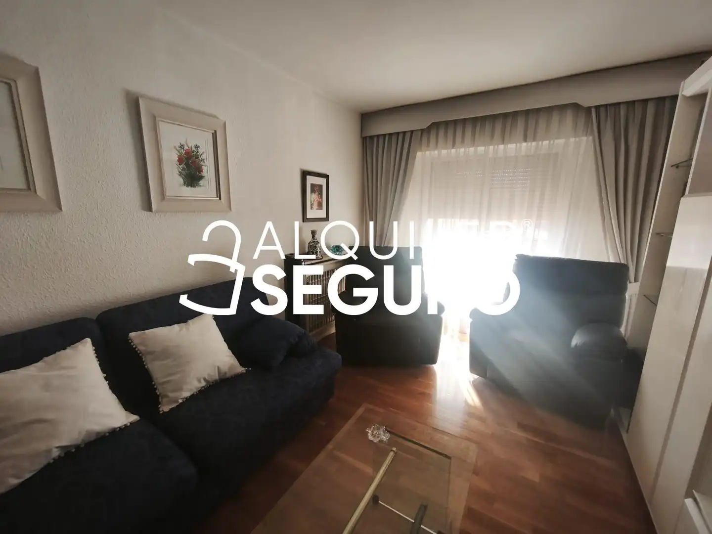 Living room of Flat for rent in Zaragoza  with Heating, Terrace and Furnished