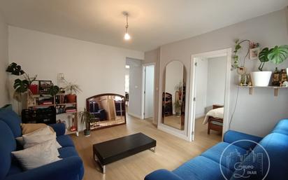 Sala d'estar de Pis en venda en Ávila Capital amb Terrassa