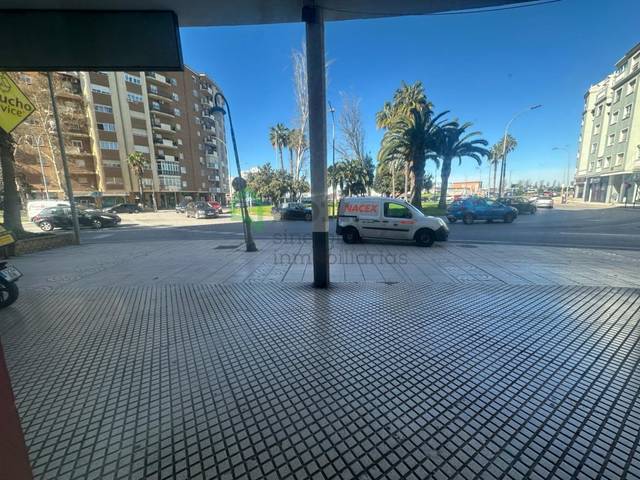 Local comercial en Venta en SINFORIANO MADROÑERO  en Valdepasillas - La Paz - Huerta Rosales
