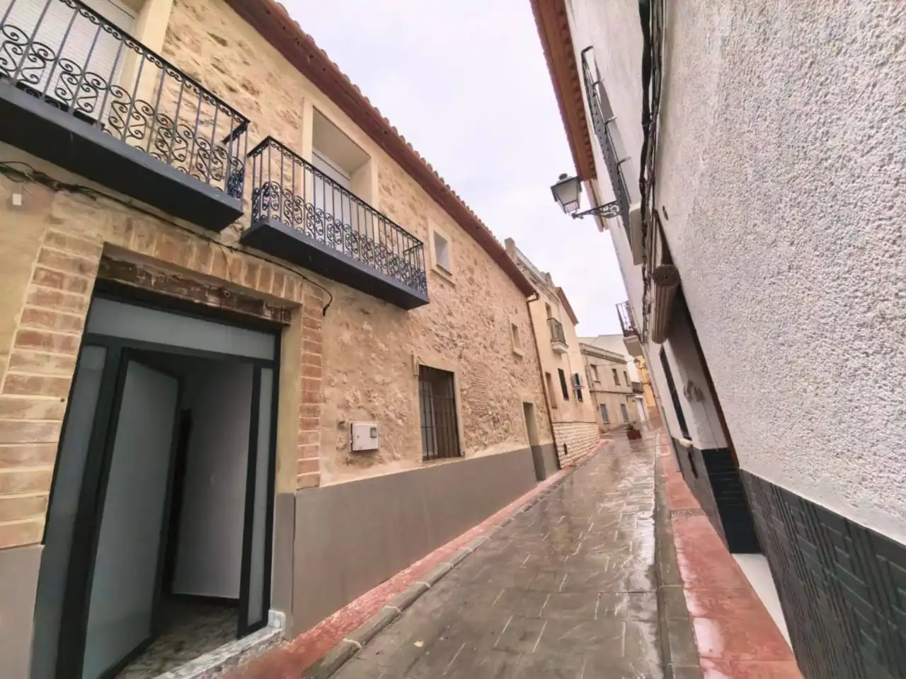 Vista exterior de Casa adosada en venta en Ador con Calefacción, Terraza y Amueblado