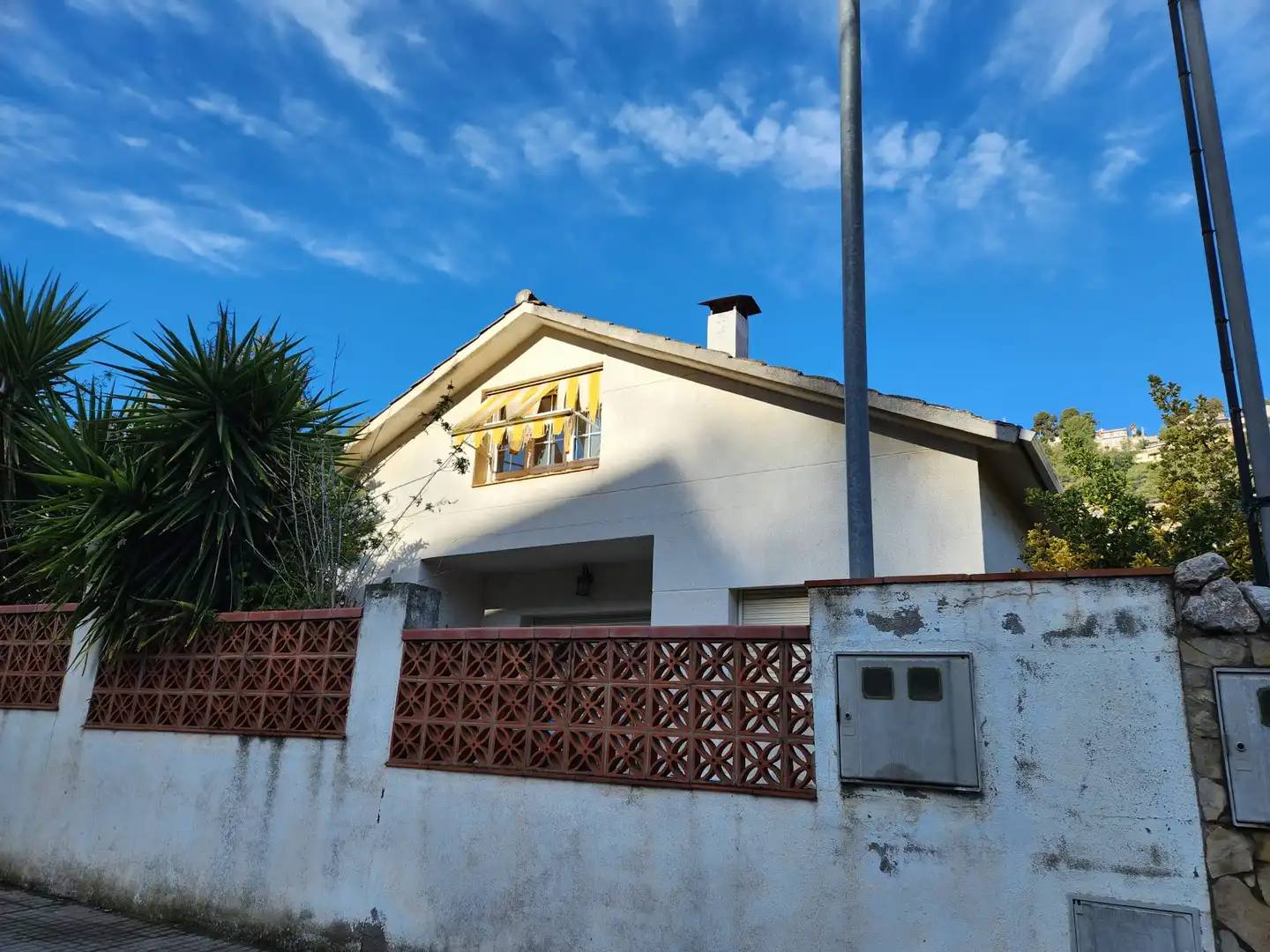 Vista exterior de Casa o xalet en venda en Vallirana amb Jardí privat, Terrassa i Piscina