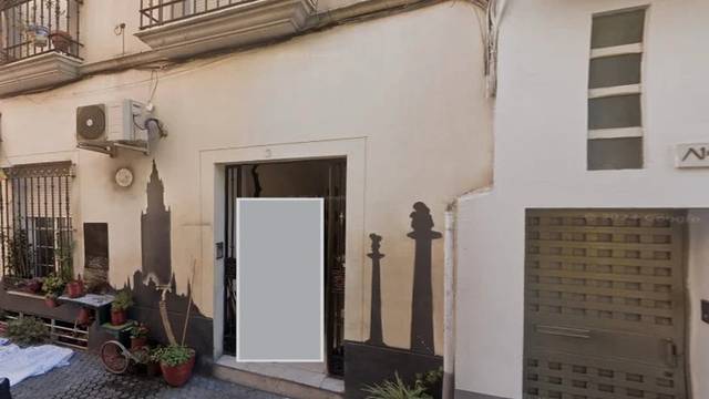 Piso en Venta en Calle Santa Rufina en Feria