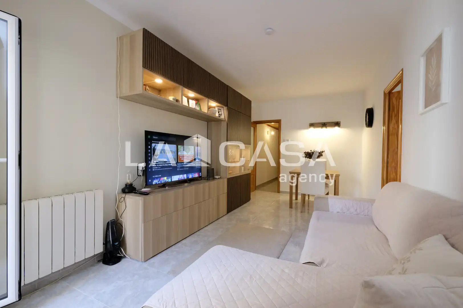 Living room of Flat for sale in  Barcelona Capital  with Heating and Balcony