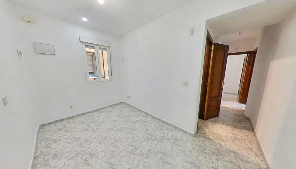 Foto 1 de Piso de alquiler en Vista Alegre, Madrid